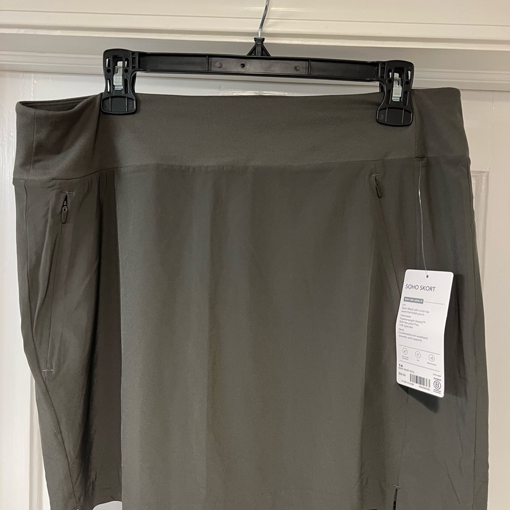 NWT ATHLETA Soho Skort Olive green